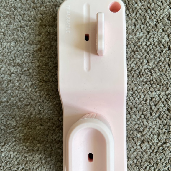 NWOT SILICONE IPHONE, APPLE WATCH, AND AIRPODS CHARGING STATION - Picture 3 of 4